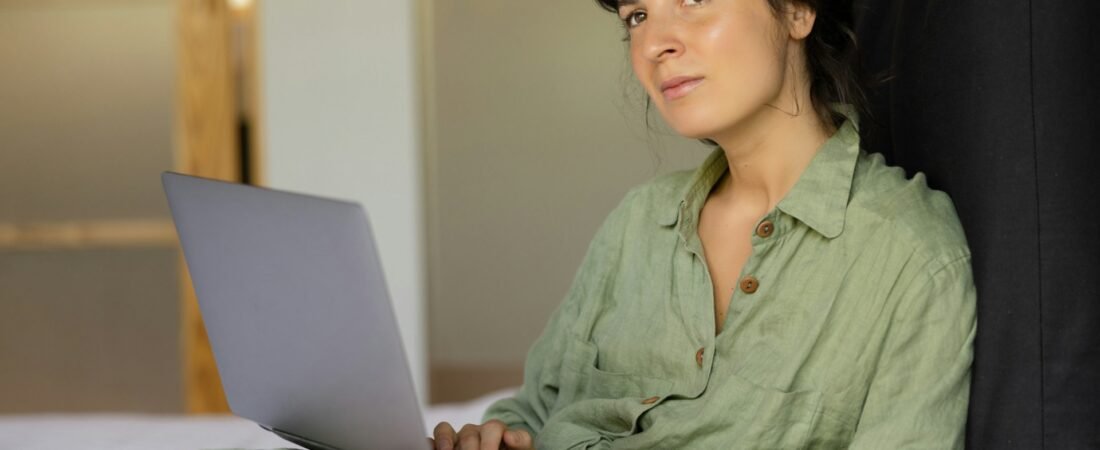 Criando Conteúdo Autêntico e Seguro para Mulheres que Empreendem no Setor Sensual